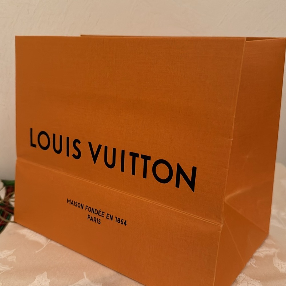 Louis Vuitton shopping bag - Picture 2 of 3